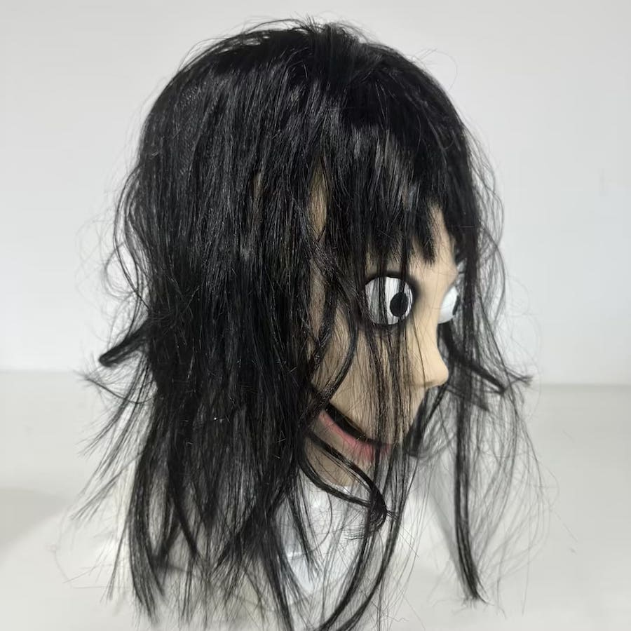 Straszna maska na twarz dziewczynki (lalka) Momo
