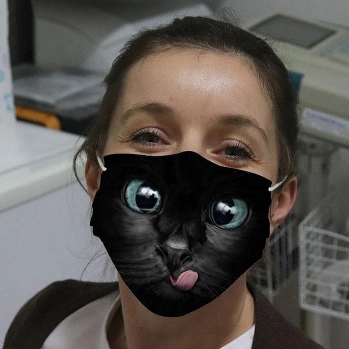 maska na twarz kota czarna