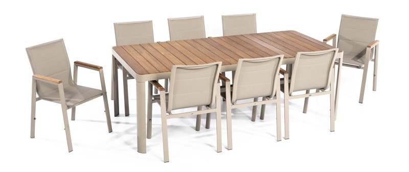 Duży stół ogrodowy z krzesłami o luksusowym designie.