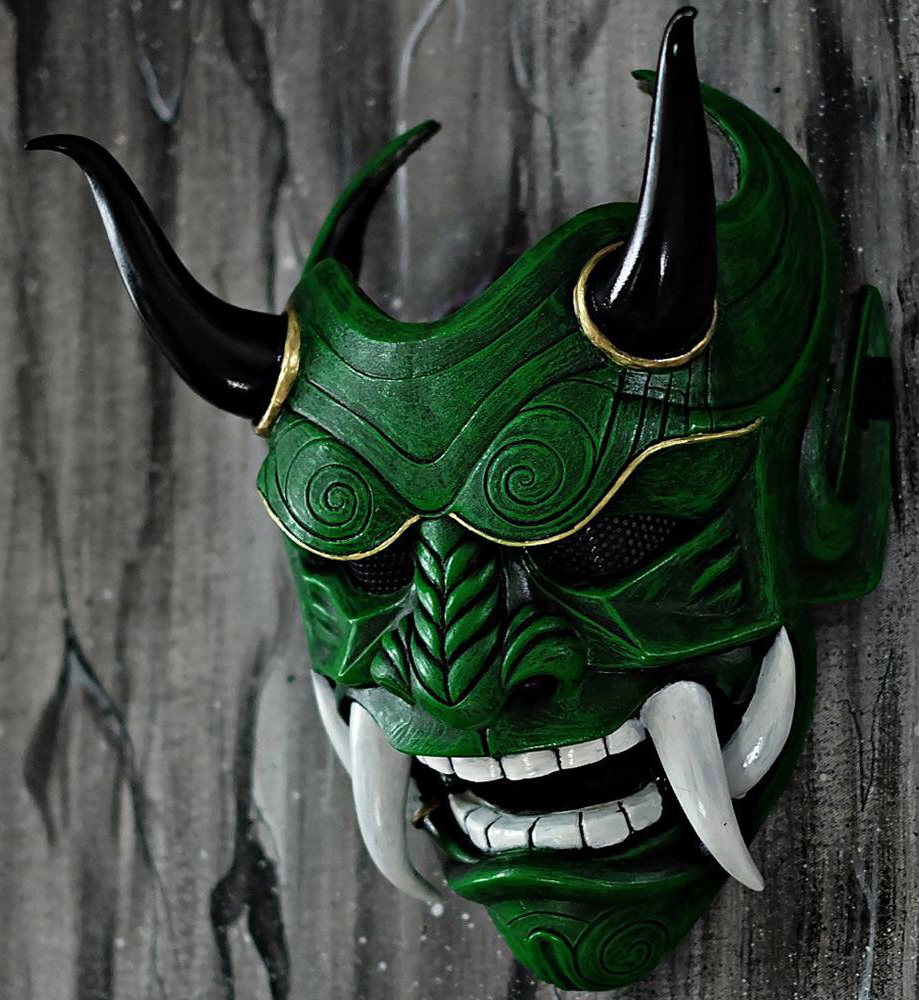 Halloweenowa maska ​​na głowę - motyw japońskiego zabójcy
