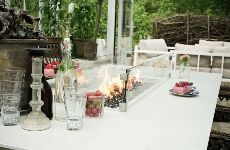 kominek i stół do ogrodu