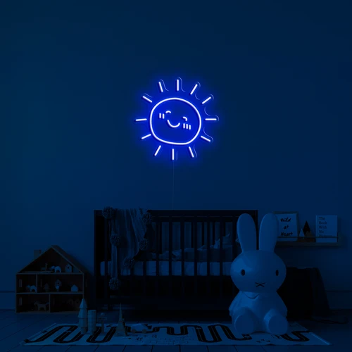 Logo neonowe podświetlane LED na ścianie - słonecznie